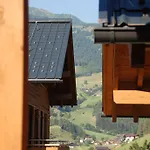 Edelweiss Alpinlodge בקתה *