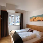 בקתה Edelweiss Alpinlodge *